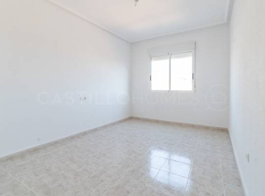 Segunda mano - Apartamento - San Miguel de Salinas - Pueblo