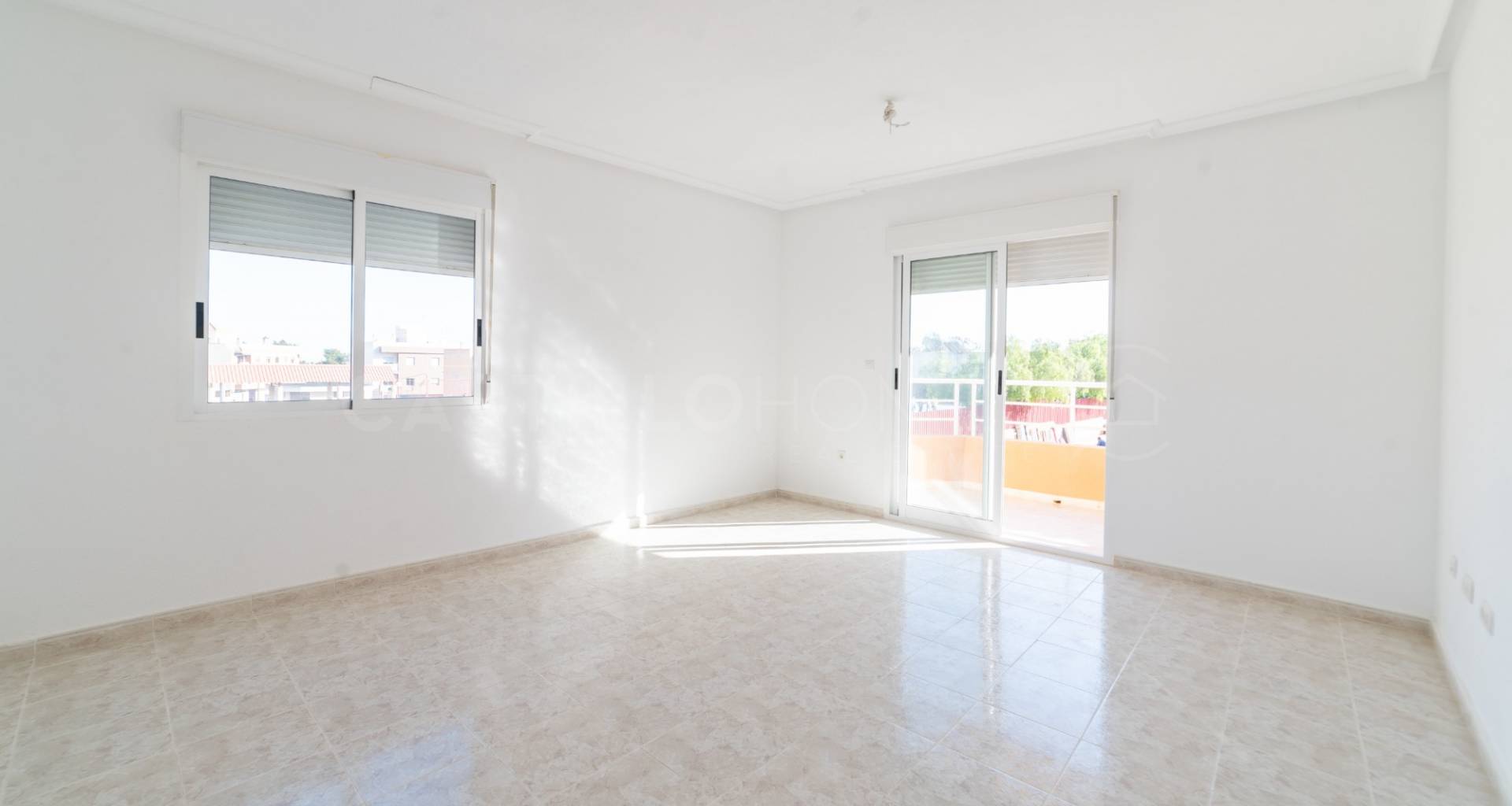 Segunda mano - Apartamento - San Miguel de Salinas - Pueblo