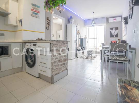 Segunda mano - Ático - Torrevieja - Centro