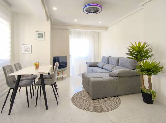 Segunda mano - Ático - Torrevieja - Centro