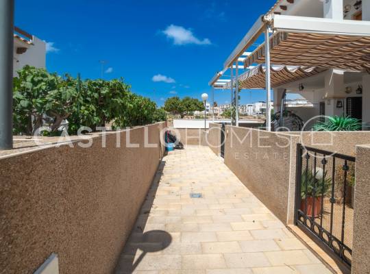 Segunda mano - Bungalow - Orihuela Costa - Punta Prima