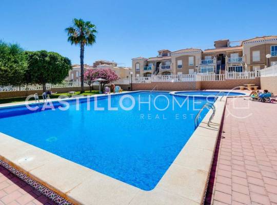 Segunda mano - Bungalow - Torrevieja - Altos de la Bahía