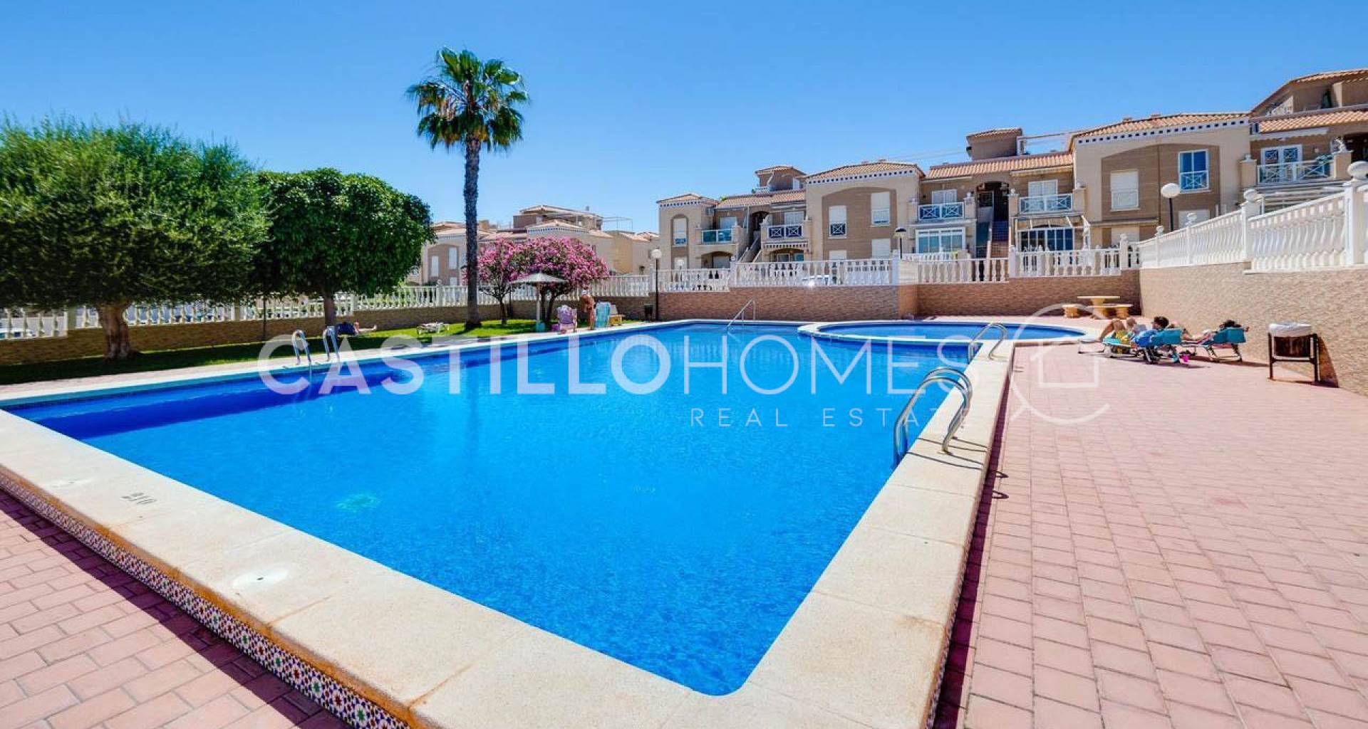 Segunda mano - Bungalow - Torrevieja - Altos de la Bahía
