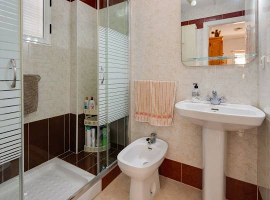 Segunda mano - Bungalow - Torrevieja - Playa Los Naufragos