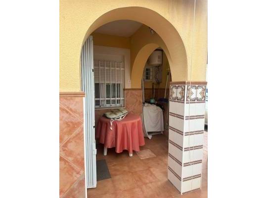 Segunda mano - Bungalow - Torrevieja - Urb. Rosaleda