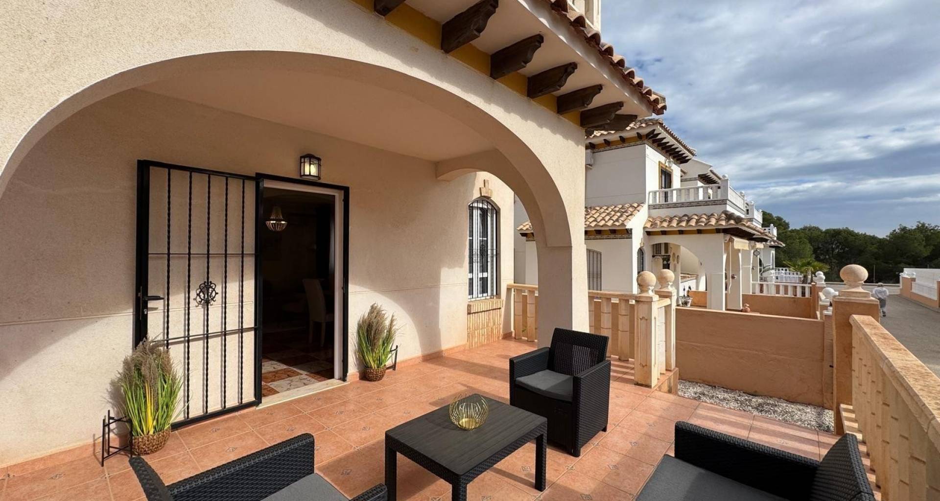 Segunda mano - Casa adosada - Orihuela Costa - Lomas de Cabo Roig 