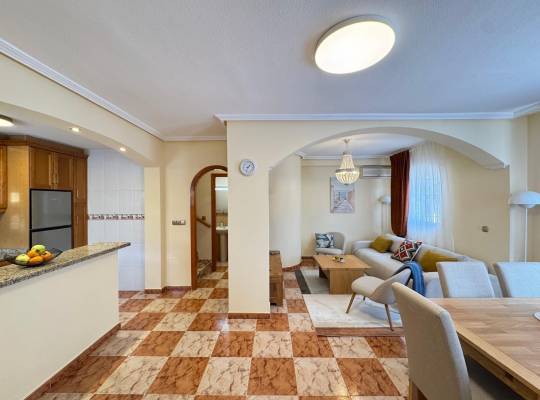 Segunda mano - Casa adosada - Orihuela Costa - Lomas de Cabo Roig 