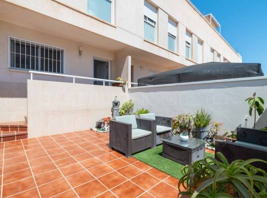 Segunda mano - Casa adosada - Orihuela Costa - Villamartín