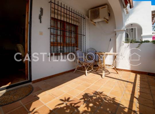 Segunda mano - Casa adosada - Orihuela Costa - Villamartín