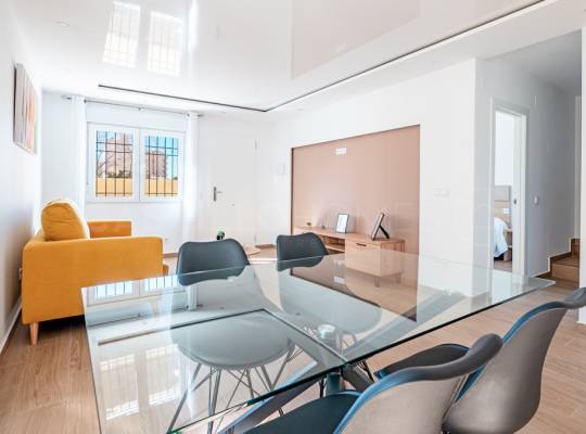 Segunda mano - Casa adosada - Torrevieja - Nueva Torrevieja - Aguas Nuevas