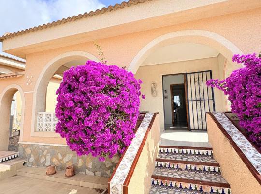 Segunda mano - Chalet - Ciudad Quesada