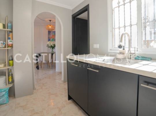 Segunda mano - Chalet - Orihuela Costa - Villamartín