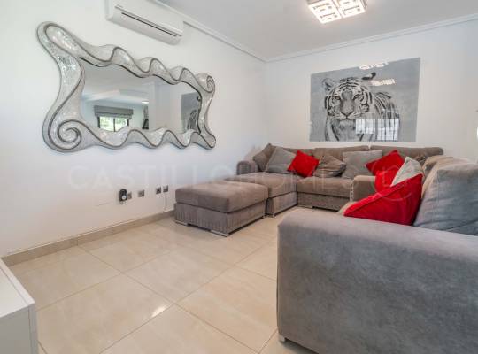 Segunda mano - Chalet - Orihuela Costa - Villamartín