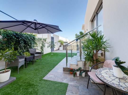 Segunda mano - Chalet - Orihuela Costa - Villamartín