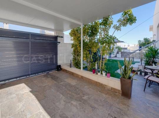 Segunda mano - Chalet - Orihuela Costa - Villamartín