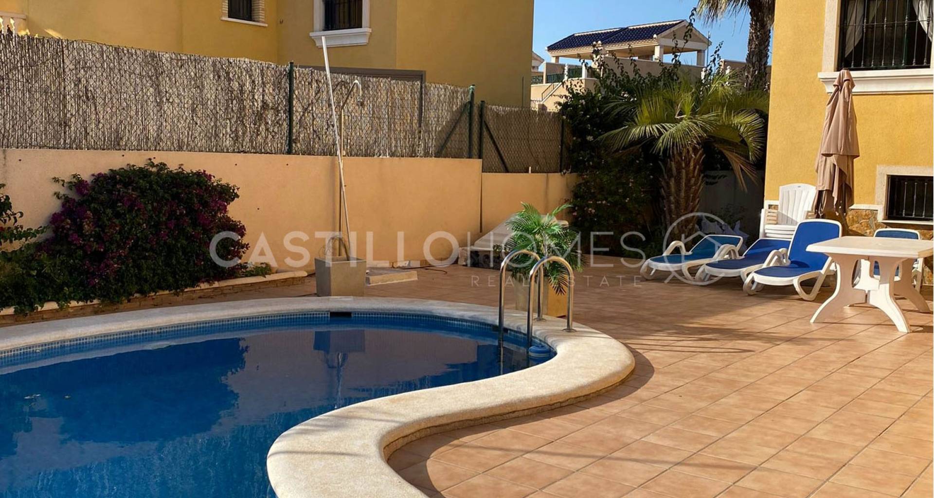 Segunda mano - Chalet - Orihuela Costa - Villamartín