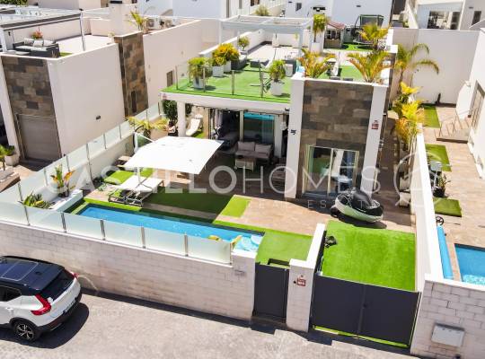 Segunda mano - Chalet - Orihuela Costa - Villamartín