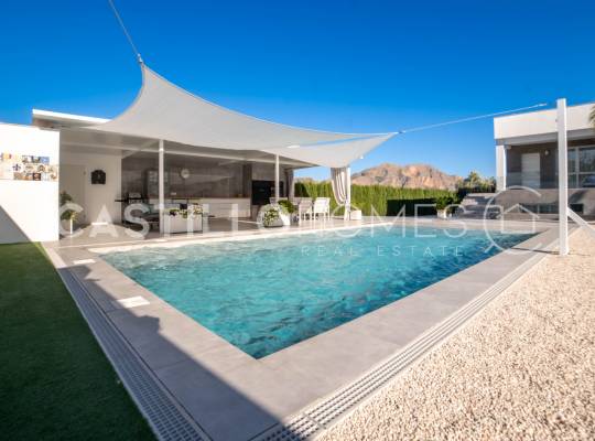 Segunda mano - Chalet - Orihuela