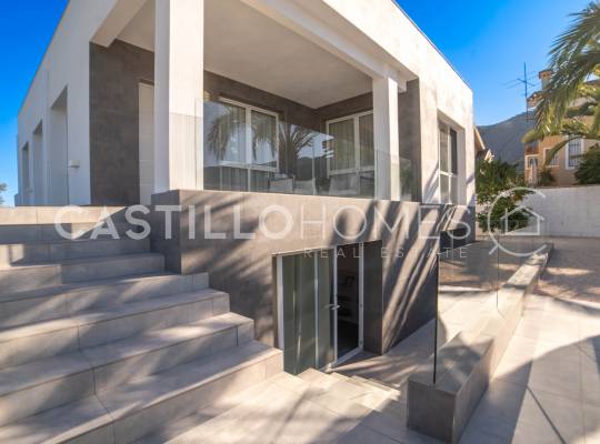 Segunda mano - Chalet - Orihuela