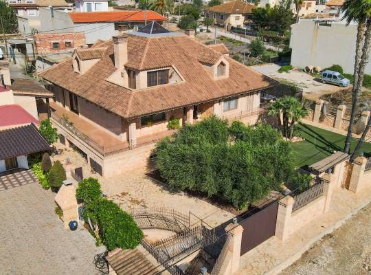 Segunda mano - Chalet - Orihuela