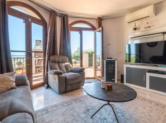 Segunda mano - Chalet - San Miguel de Salinas