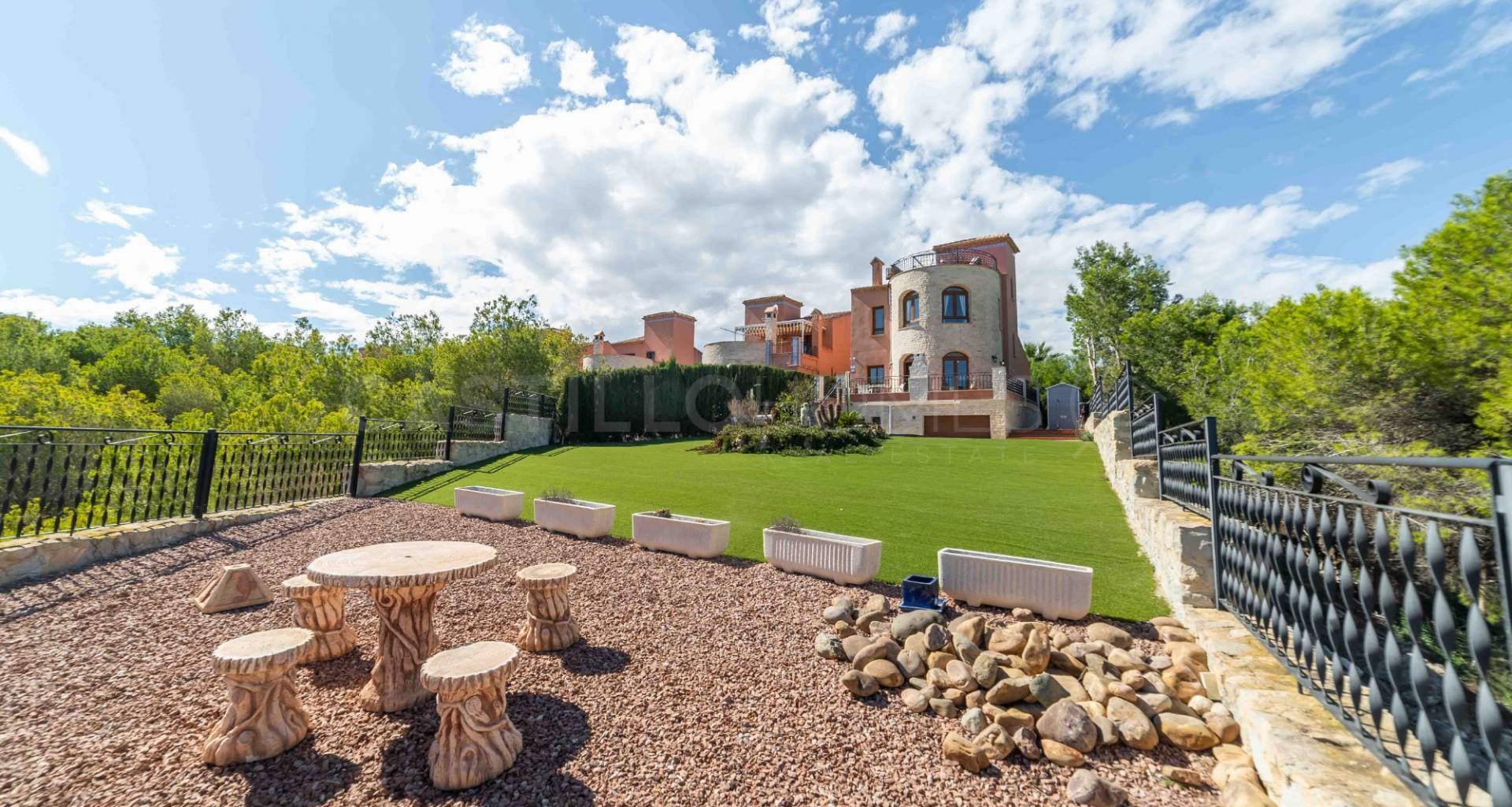 Segunda mano - Chalet - San Miguel de Salinas