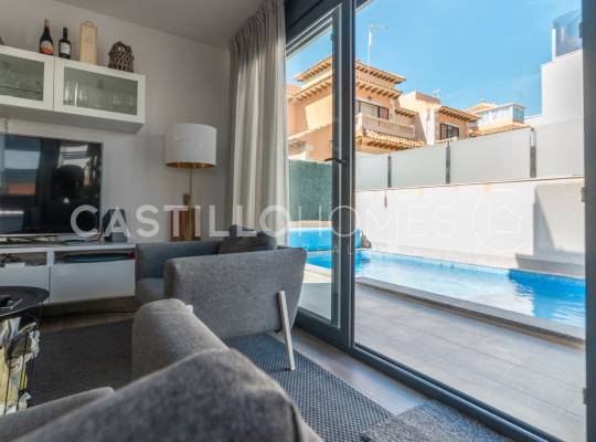 Segunda mano - Chalet - Torrevieja - Aguas Nuevas 1