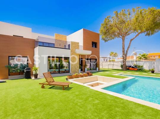 Segunda mano - Chalet - Torrevieja - Torreta Florida