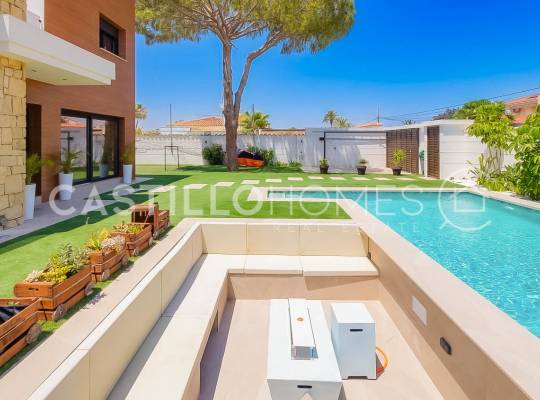 Segunda mano - Chalet - Torrevieja - Torreta Florida