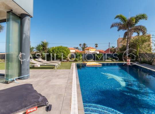 Segunda mano - Chalet - Torrevieja - Urb. Rosaleda