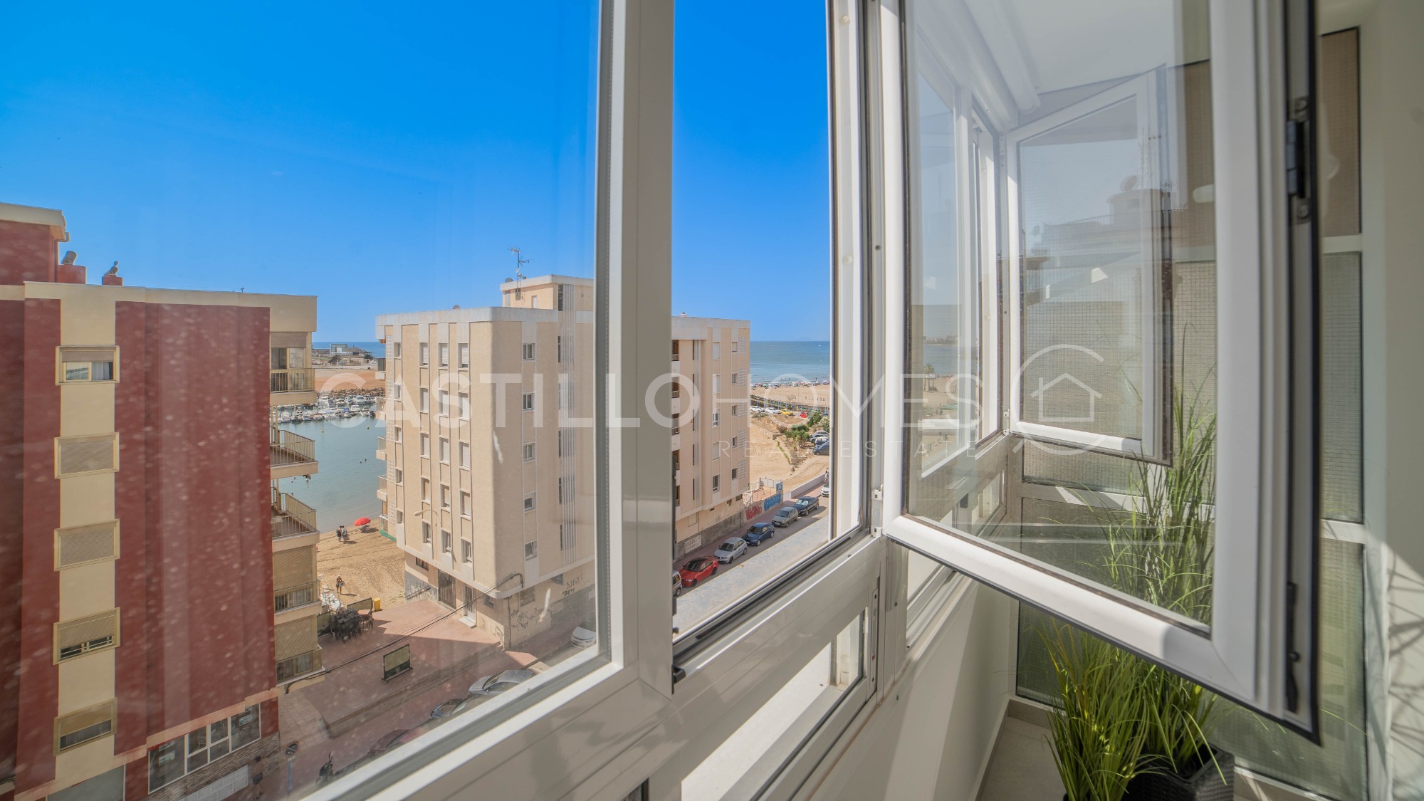 Apartment in Torrevieja - view 1