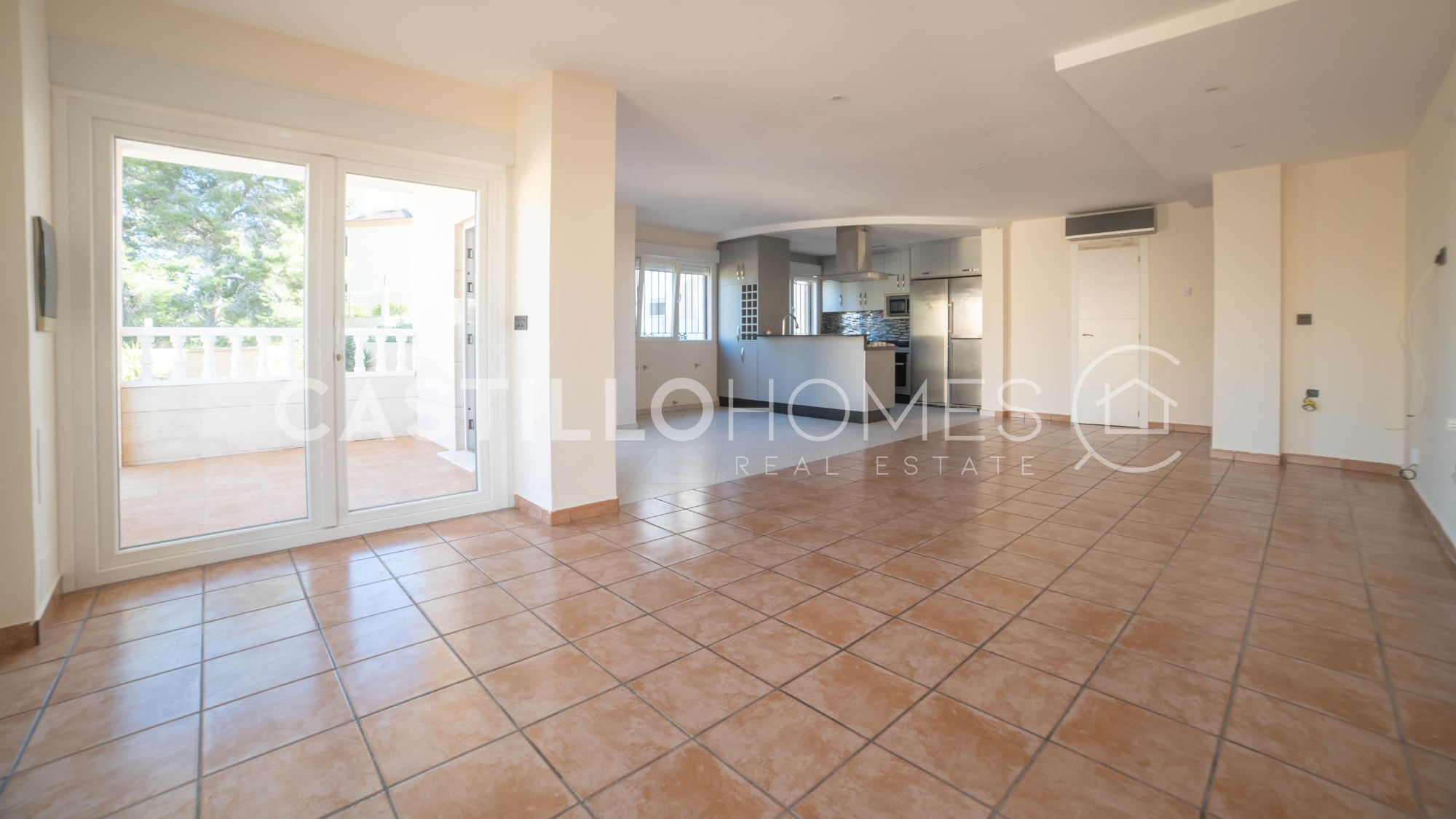 Villa in Urbanizacion los Balcones - Image 3