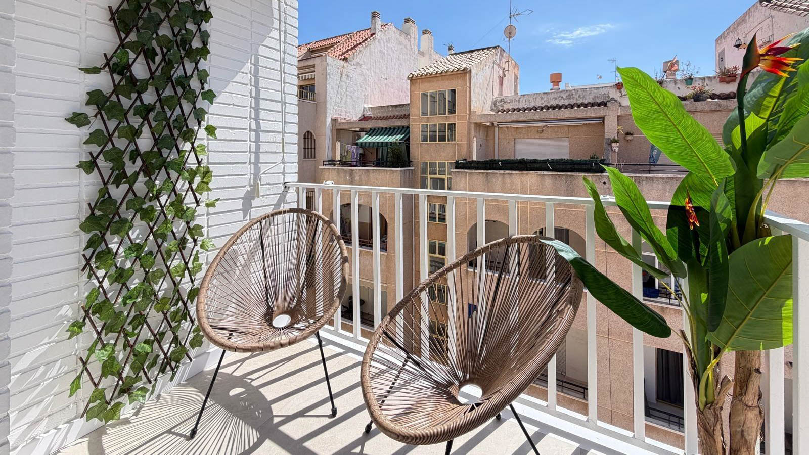 Penthouse in Torrevieja - Image 3