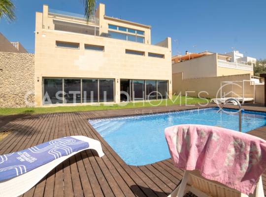 Villa - Resale - Torrevieja - Los Balcones
