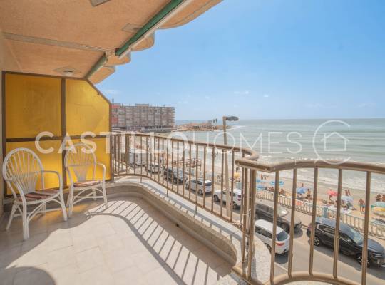 Apartamento - Segunda mano - Torrevieja - Playa de los Locos